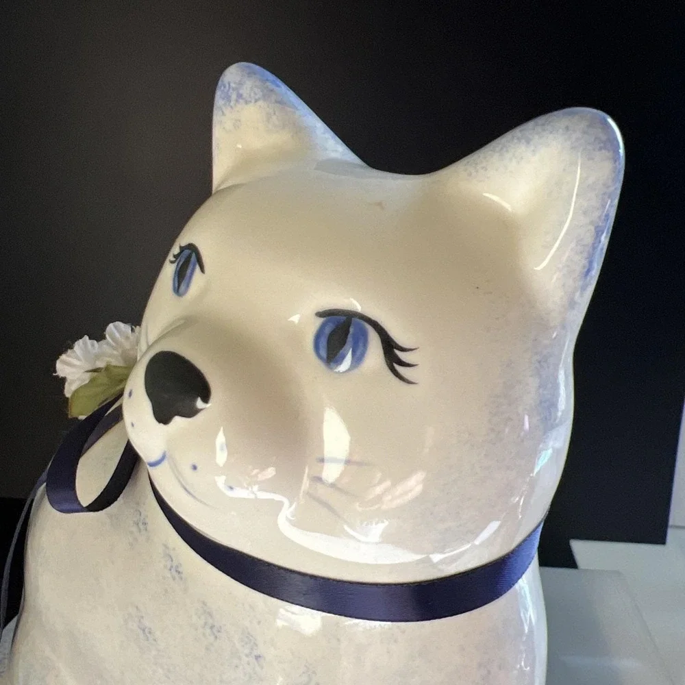 Vintage Ceramic Blue Ribbon White Cat Blue Eyes Sitting 9 1/2